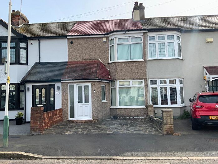 2 Bedroom Terraced House For Sale In Manser Road, Rainham, Essex, RM13