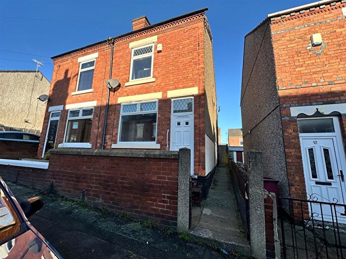 2 Bedroom Property To Rent In South Street, South Normanton, DE55