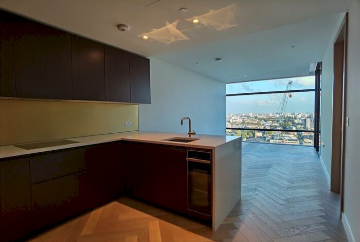 1 Bedroom Flat To Rent In Principal Tower, Place, London, EC2A