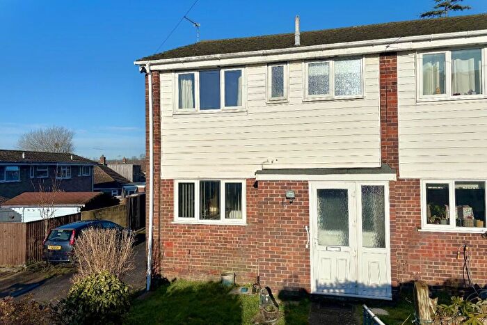 3 Bedroom End Of Terrace House For Sale In Ribble Close, Chandler's Ford, Eastleigh, SO53