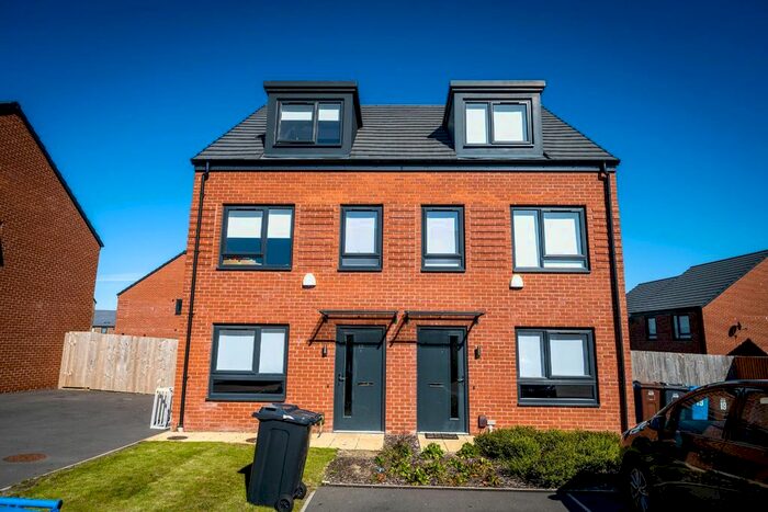 4 Bedroom Semi-Detached House To Rent In Princes Gardens, Sheffield, S2