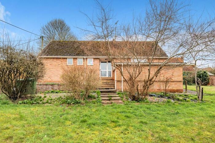 3 Bedroom Detached Bungalow To Rent In Church Hill, East Ilsley, RG20