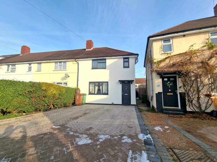 4 Bedroom End Of Terrace House To Rent In Browning Avenue, Worcester Park, KT4