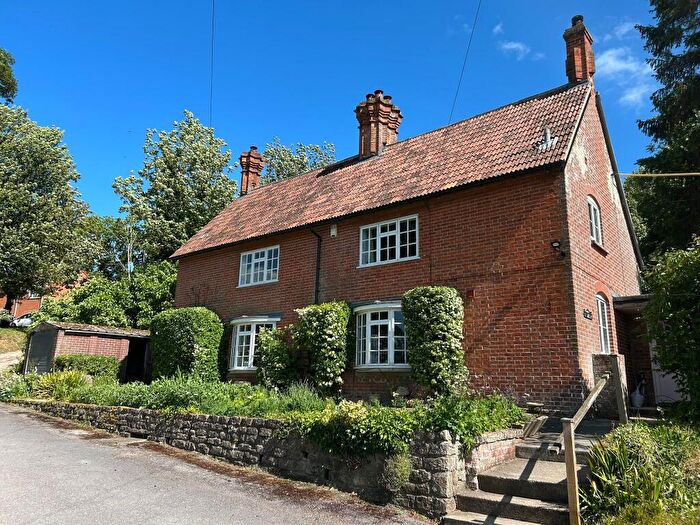 5 Bedroom Detached House To Rent In Ledge Hill, Market Lavington, Devizes, SN10