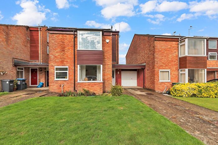 3 Bedroom Link Detached House For Sale In North Court, Hassocks, West Sussex, BN6