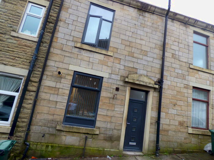2 Bedroom House To Rent In Inkerman Street, Bacup, OL13