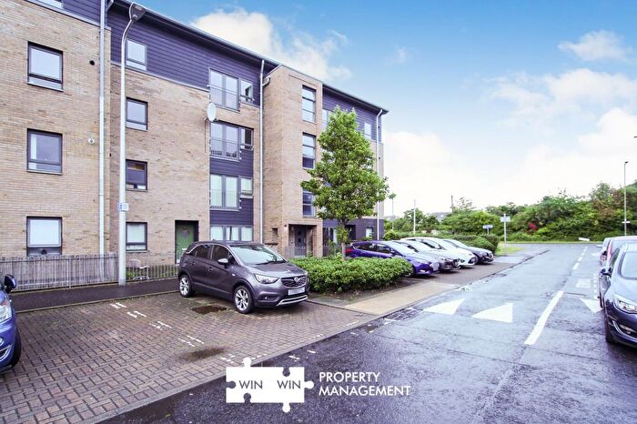 2 Bedroom Flat To Rent In / West Pilton Way, Edinburgh, EH4