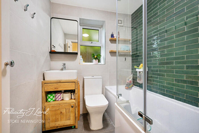 3 Bedroom Flat For Sale In Rectory Road, London, N16