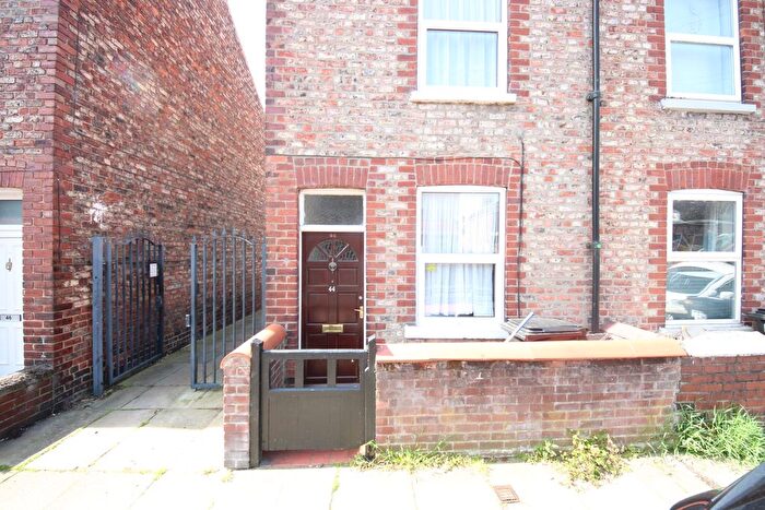 2 Bedroom End Of Terrace House To Rent In Ratcliffe Street, York, YO30