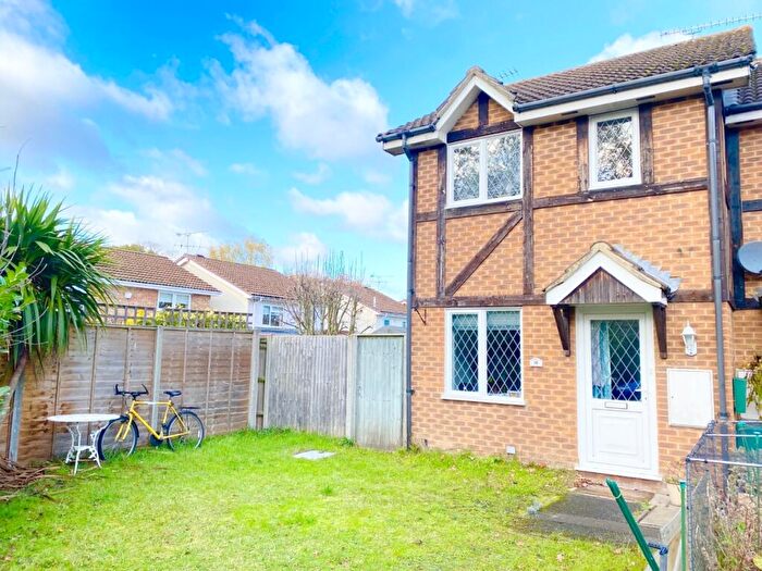 2 Bedroom Semi-Detached House To Rent In The Orchard, Lightwater, GU18