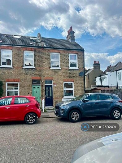 2 Bedroom End Of Terrace House To Rent In Hilldrop Road, Bromley, BR1