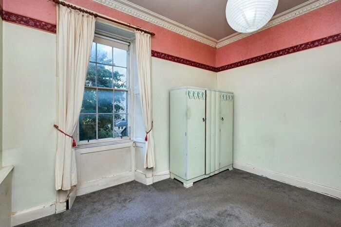 2 Bedroom Flat For Sale In St Stephen Street, Edinburgh, EH3