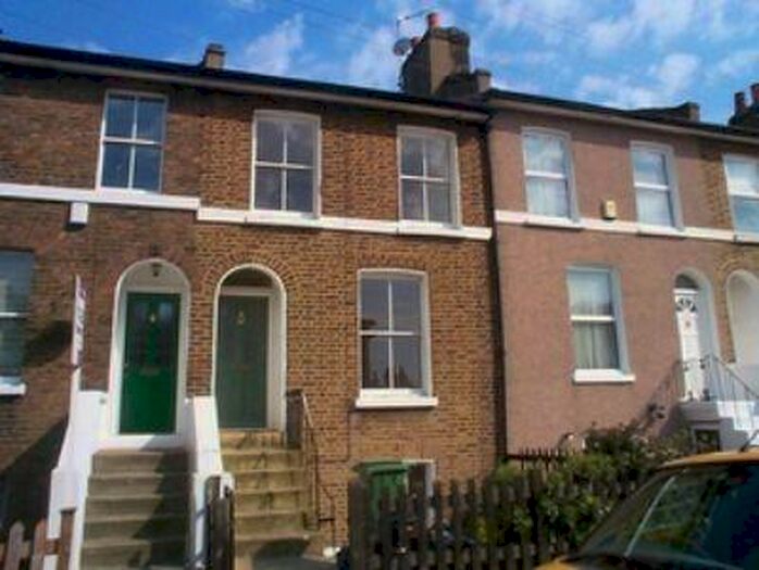 3 Bedroom House To Rent In Reynolds Place, Blackheath, SE3