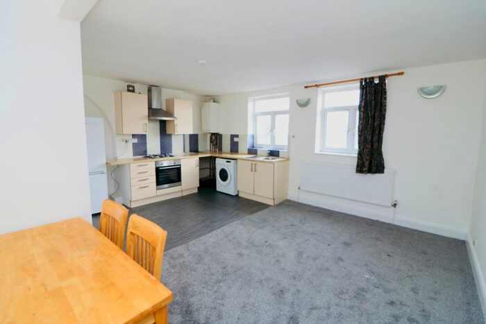1 Bedroom Flat To Rent In Upper Tooting Road, London SW17