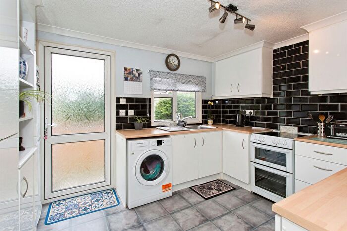 2 Bedroom Mobile/park Home For Sale In Pine Grove Park, Swavesey, Cambridge, CB24