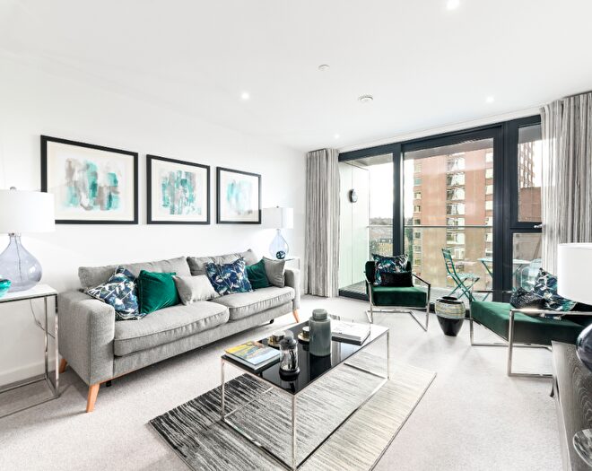 1 Bedroom Flat To Rent In Sutton Park House, SM1