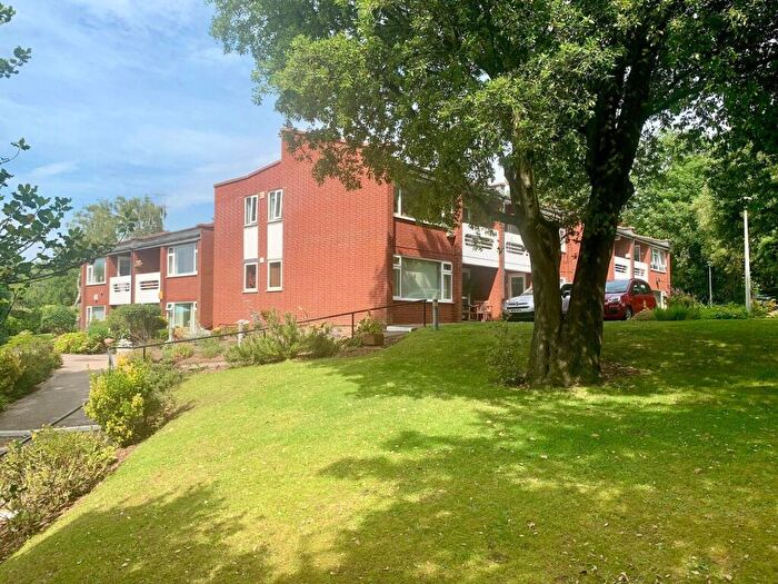 1 Bedroom Flat For Sale In Caldy Road, West Kirby, Wirral, Merseyside, CH48