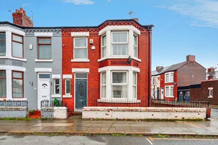 3 Bedroom End Of Terrace House For Sale In Pinehurst Road, Liverpool, Merseyside, L4