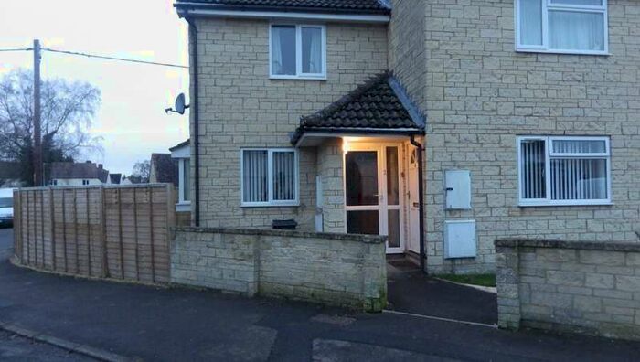 1 Bedroom Flat To Rent In Northside House, GL7