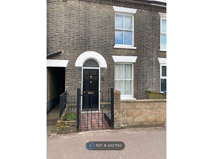 3 Bedroom Terraced House To Rent In Carrow Rd, Norwich, NR1