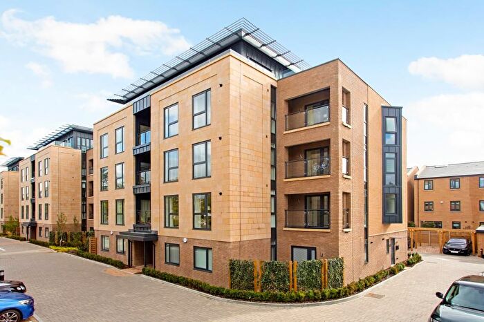 2 Bedroom Flat For Sale In Lansdown Road, Cheltenham, GL51