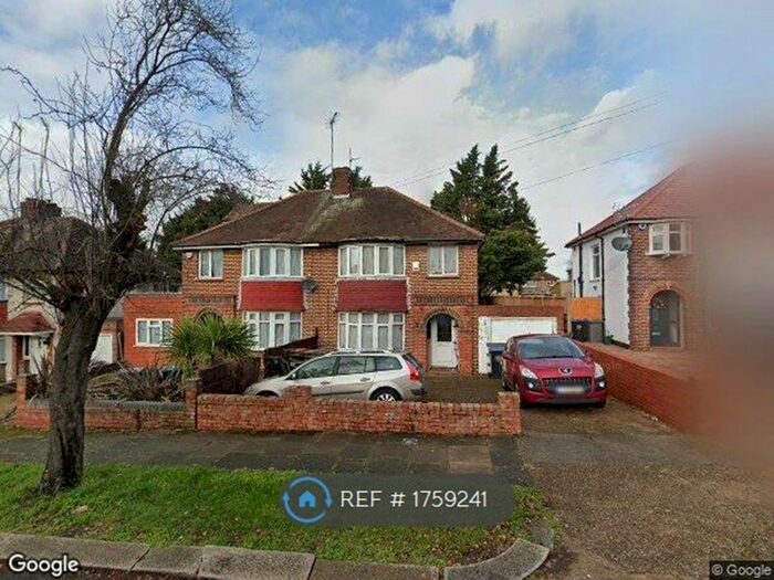 3 Bedroom Semi-Detached House To Rent In Wykeham Hill, Wembley, HA9