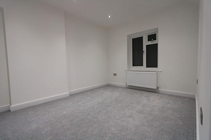 4 Bedroom Terraced House To Rent In Hawkes Road, Mitcham, CR4