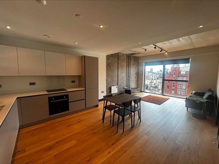 1 Bedroom Apartment To Rent In Addington Street, Manchester, M4