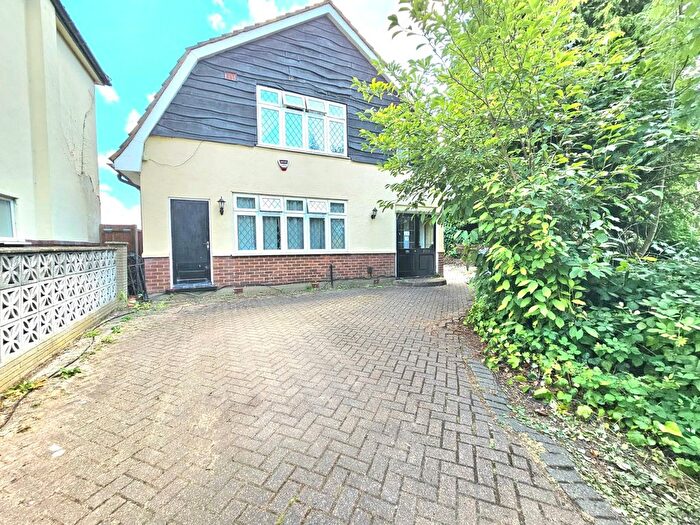 3 Bedroom Detached House To Rent In Wingletye Lane, Hornchurch, Essex, RM11