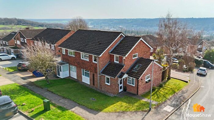 4 Bedroom Semi-Detached House For Sale In Clearbrook Close, Loudwater, High Wycombe, HP13