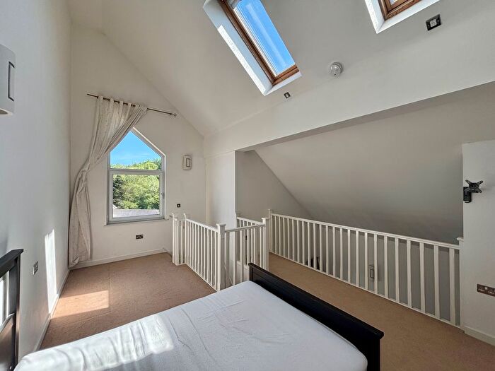 2 Bedroom Flat To Rent In Neptune Apartments, Swansea, SA1