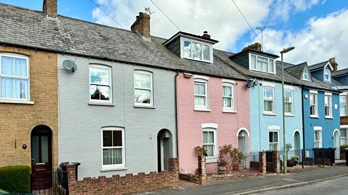 3 Bedroom Terraced House For Sale In Western Road, Lymington, SO41