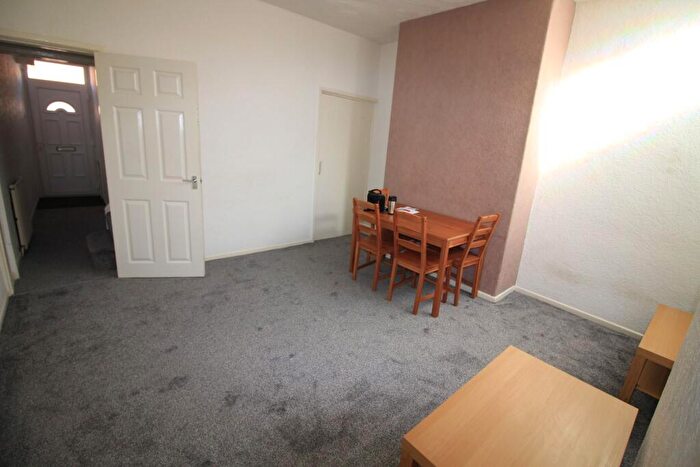 1 Bedroom Terraced House To Rent In Mackenzie Road, Salford, M7