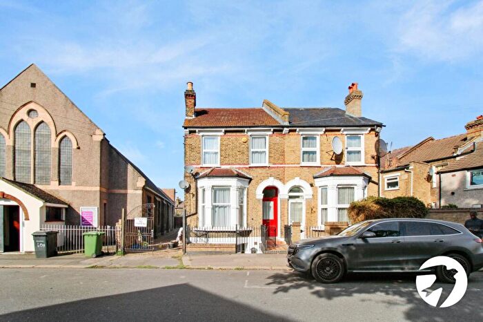 1 Bedroom Flat To Rent In Wildfell Road, Catford, London, SE6