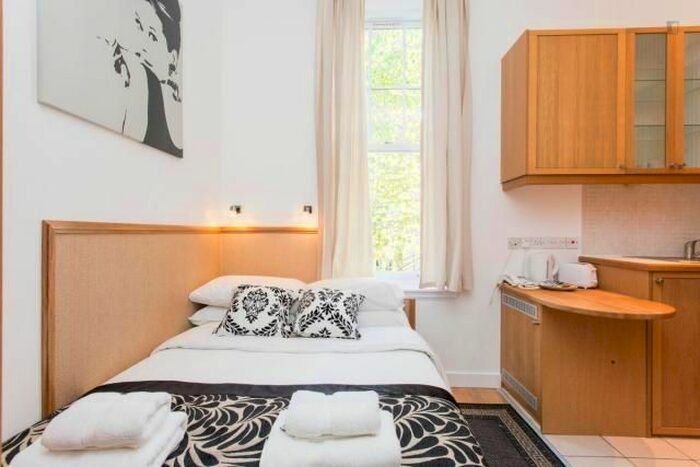 Studio To Rent In Fulham Palace Road, Hammersmith, London, W6