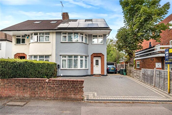 4 Bedroom Semi-Detached House For Sale In Sevenoaks Road, Orpington, Kent, BR6