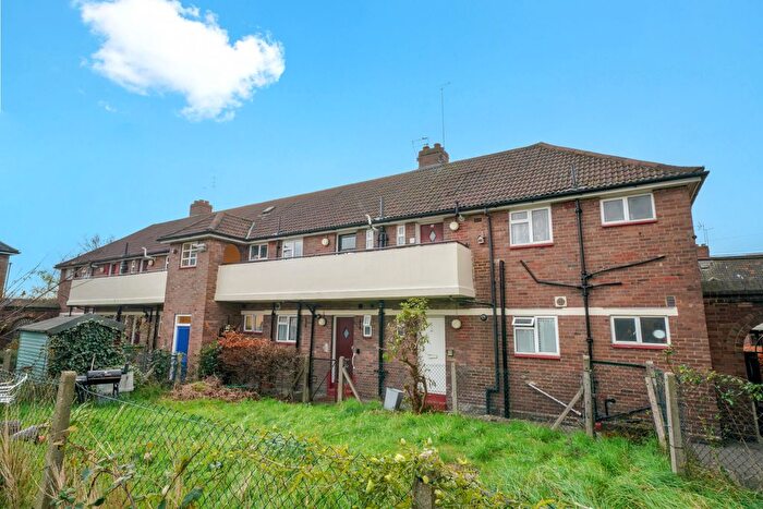 1 Bedroom Flat For Sale In Marnham Avenue, London, NW2