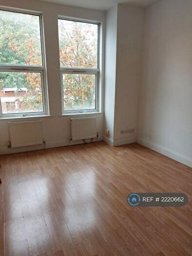 1 Bedroom Flat To Rent In London, London, N19