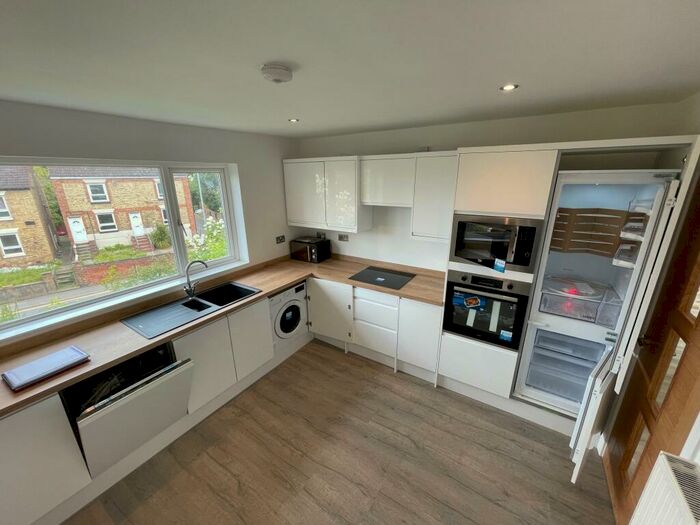 3 Bedroom Apartment To Rent In Lawford Road, Rugby, CV21