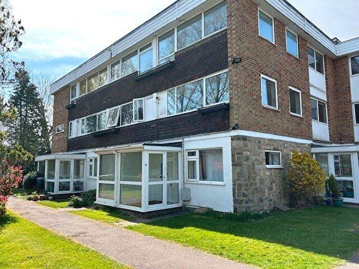 2 Bedroom Maisonette For Sale In Doods Place, Doods Road, Reigate, Surrey, RH2
