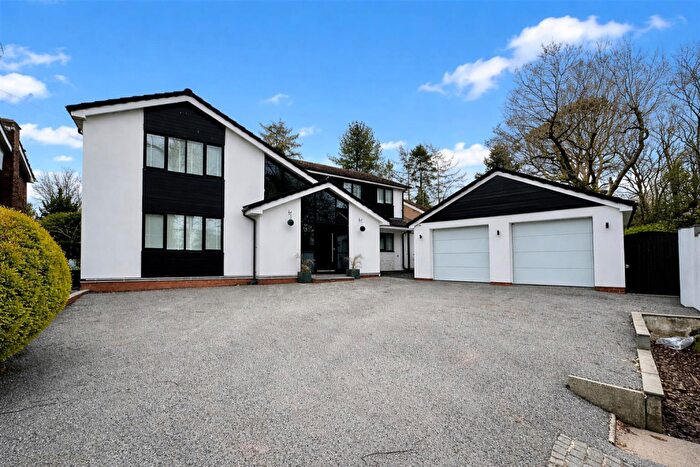 4 Bedroom Detached House For Sale In Aynsleys Drive, Stoke-On-Trent, ST11