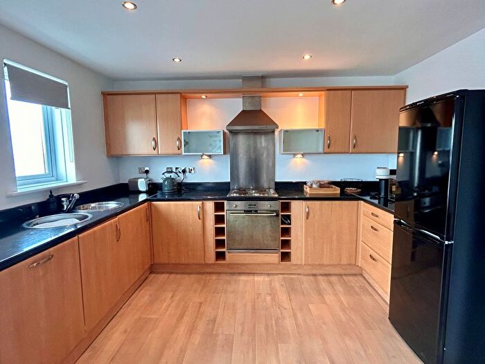 2 Bedroom Flat To Rent In Port Talbot, SA12