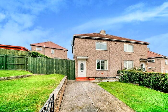 3 Bedroom Semi-Detached House To Rent In Tyne Gardens, Ryton, Tyne And Wear, NE40