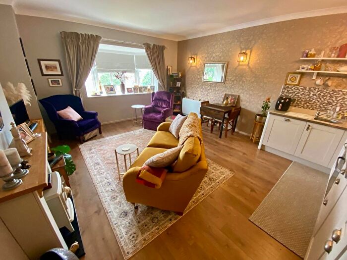 1 Bedroom Flat For Sale In Nicholas Road, Crosby, Liverpool, L23