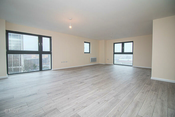 3 Bedroom Apartment To Rent In Landmark Place, Cardiff City Centre, CF10