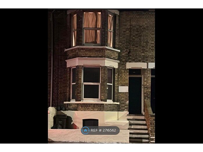 1 Bedroom Flat To Rent In Canterbury Street, Gillingham, ME7