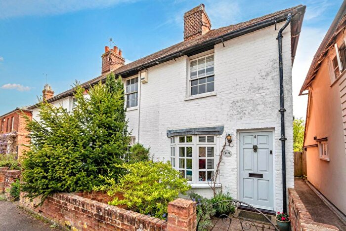 2 Bedroom End Terrace House For Sale In High Street, Fordwich, CT2