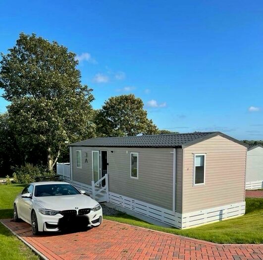 2 Bedroom Caravan For Sale In Ps- – Meadow Lakes Holiday Park, St Austell, Cornwall, PL26