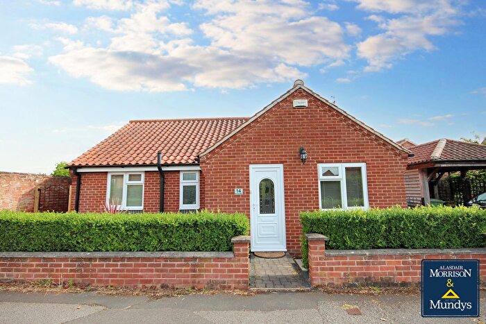 2 Bedroom Detached Bungalow For Sale In Woodhill Road, Collingham, Newark, NG23