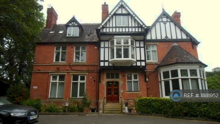 2 Bedroom Flat To Rent In West Didsbury, Manchester, M20